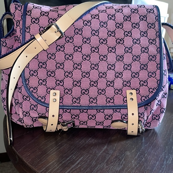 Limited Edition Gucci Diaper Bag - Picture 4 of 4